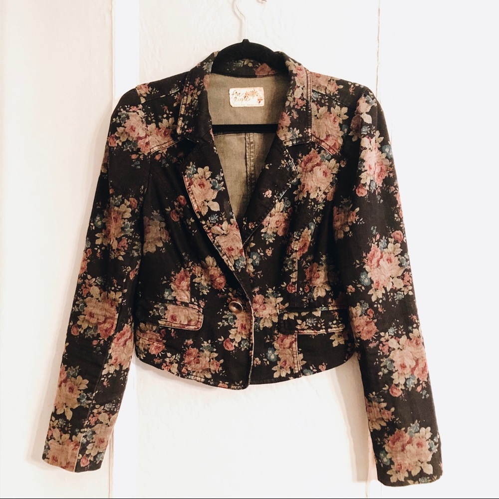 Free People Floral Denim Blazer 🌸